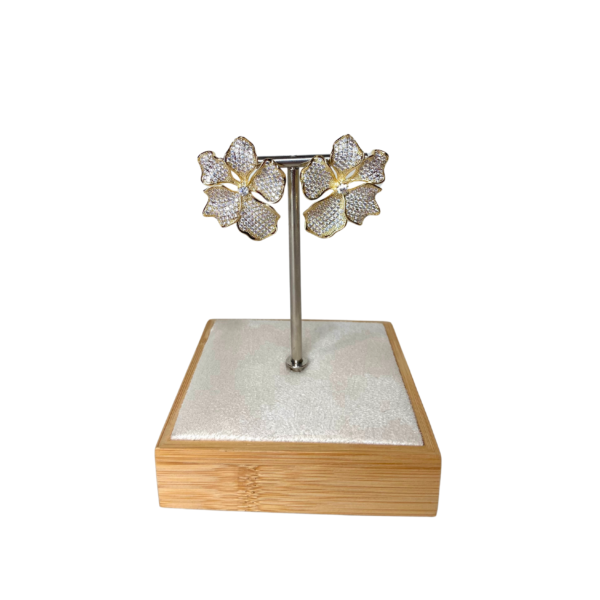 Brinco Flor Cravejado Dourado