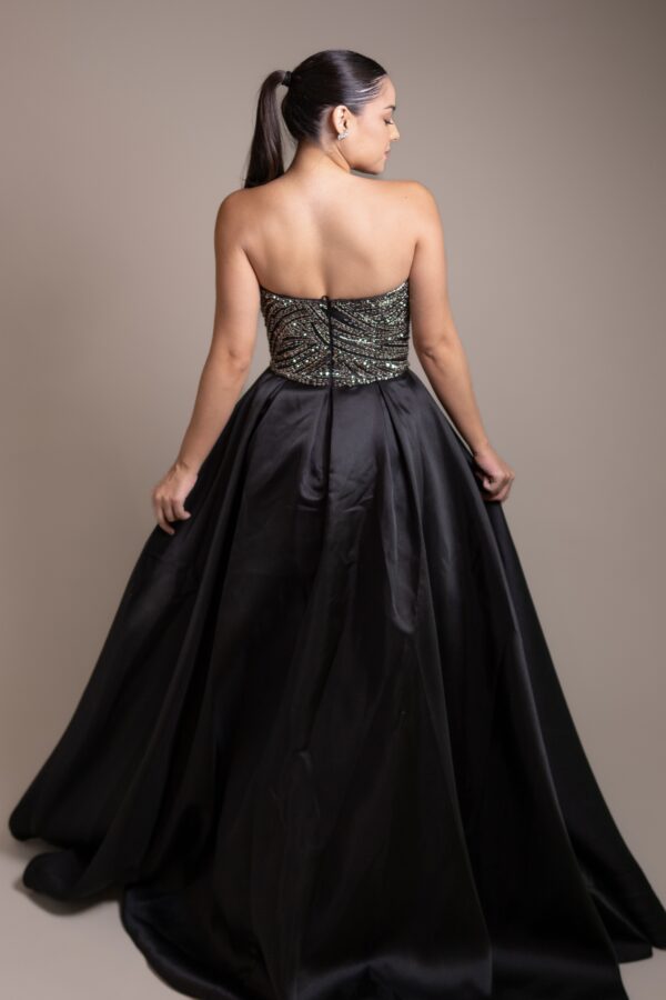 Modelo Laila - Image 2